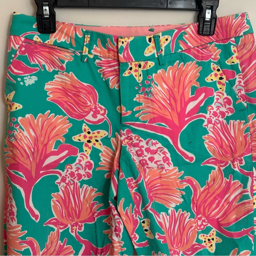 Lilly Pulitzer Womens Size 2 Lagoon Green Avenue Bermuda Shorts Seaside Pattern - Picture 2 of 16